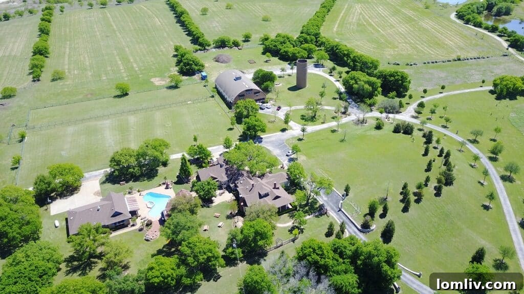 Expansive Barn and Irrigated Garden Plot on Fort Worth Estate