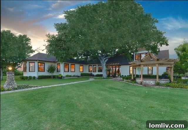 Historic 1906 Farmhouse on Fort Worth Acreage