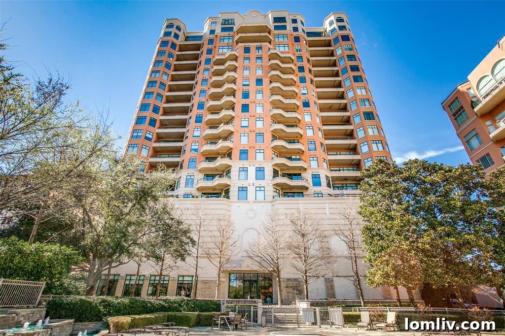 Plaza II Residence: The City's Hottest Urban Liaison 3 Luxurious Interior of 2828 Hood Street Unit 1303