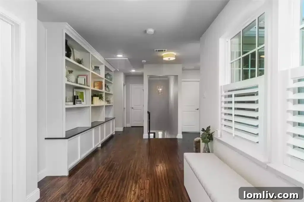 Spacious Primary Bedroom in Lakewood Dallas Home