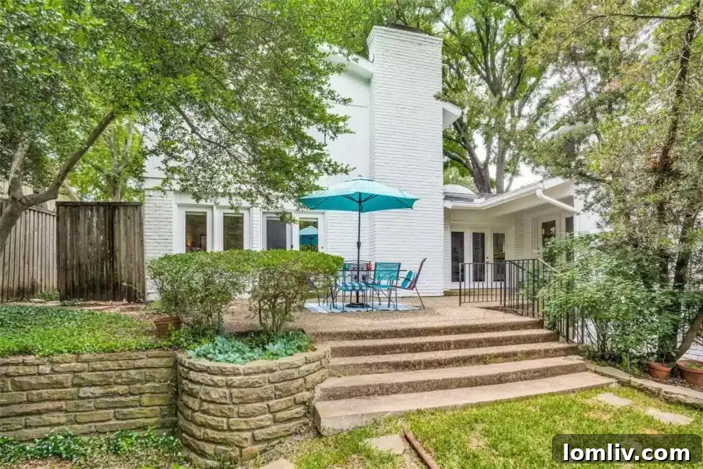 White Rock Elementary: A Galactic Home for Growing Minds 10 The inviting wooden deck, perfect for outdoor dining and relaxation.