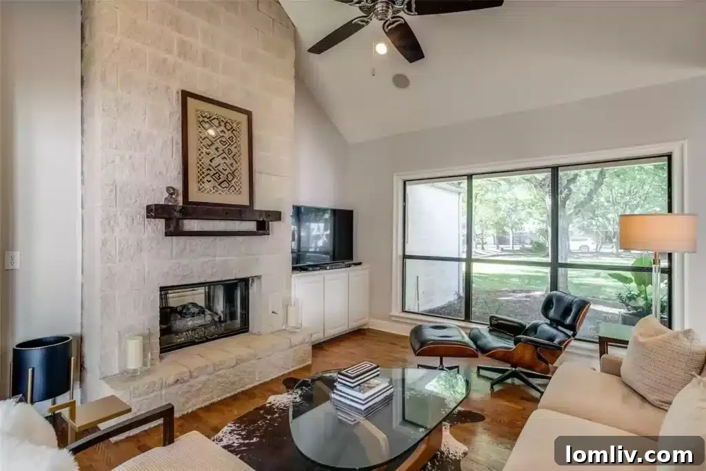 Elegant Dining Area in Open Concept Ranch Home