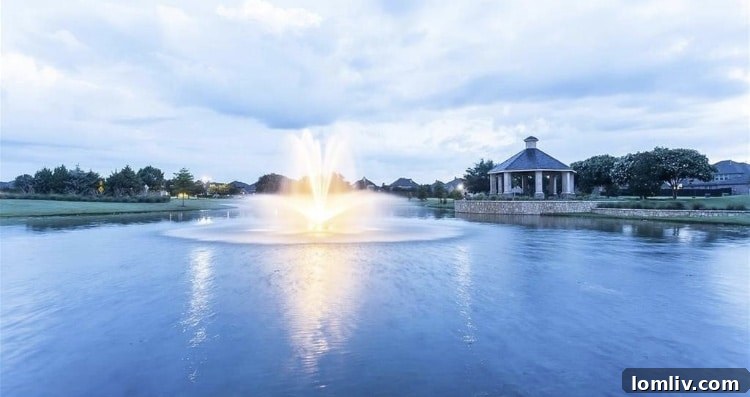 Modern Kitchen with Island and High-End Finishes