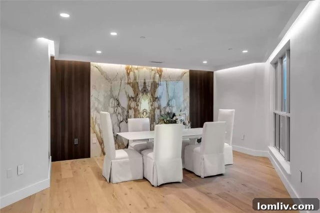 Hall-Arts-O - Remodeled Luxury Condo Dallas