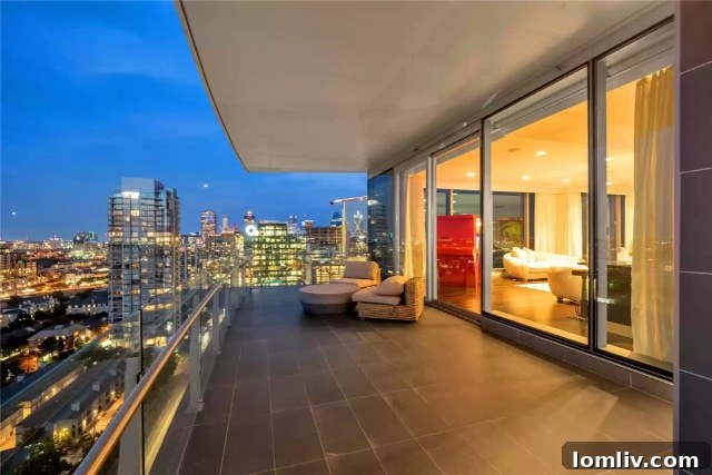 Bleu Ciel's Exclusive Two-Story Luxury High-Rise with Star Power 12 Bleu Ciel Dallas outdoor living