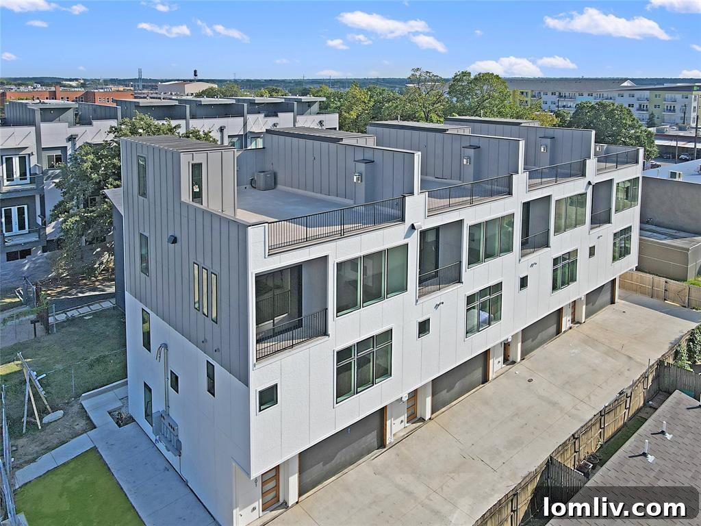 Luxury townhomes in The Cedars Dallas with city views