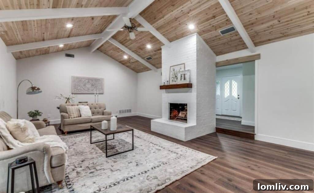 Fort Worth Lightscape Treetop Sculptures