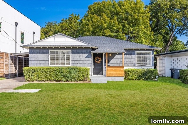 Little Preston Hollow Vintage Bungalow Exterior