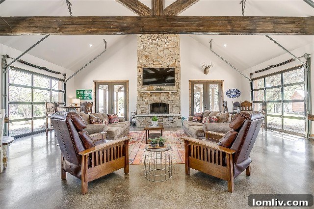 Spacious Lodge at Kettle Hollow Ranch