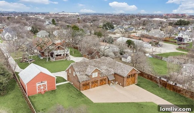 The Historic Boone Lipscomb House, an expansive estate blending heritage with modern luxury in Grapevine, Texas.