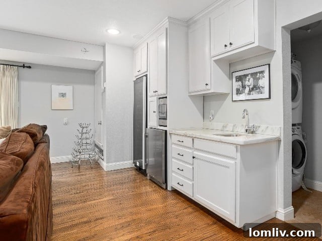 Spacious and carpet-free bonus suite in a Fort Worth luxury home