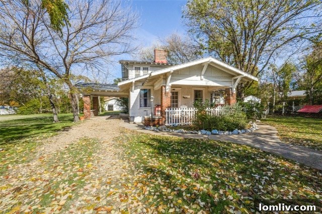 Historic 1913 Prairie-style home in Richardson, Dallas-Fort Worth area