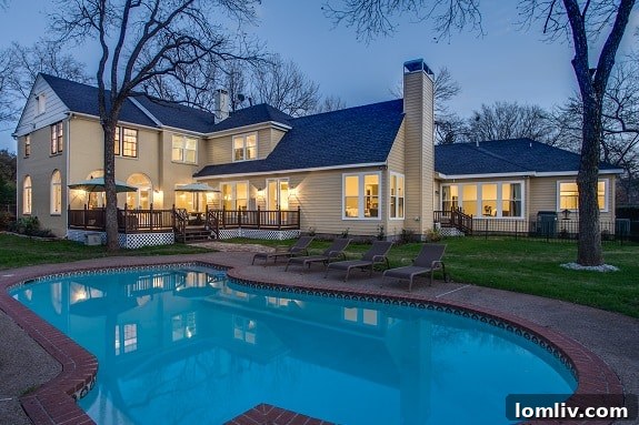 8711-Bluebonnet-ext-pool-rear