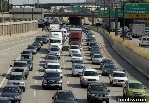 North Central Expressway in Dallas experiencing heavy traffic during peak hours