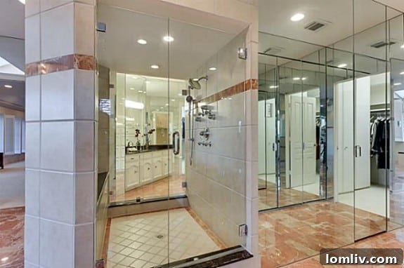17412 Pauma Valley master shower - A spacious and modern shower enclosure