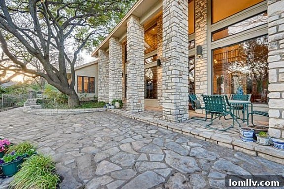 17412 Pauma Valley outdoor terrace - An ideal space for al fresco dining and relaxation