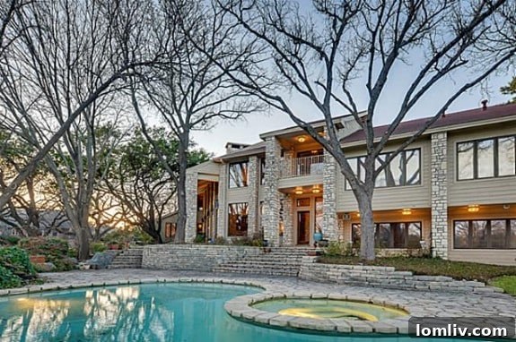 17412 Pauma Valley swimming pool - A refreshing oasis for summer days