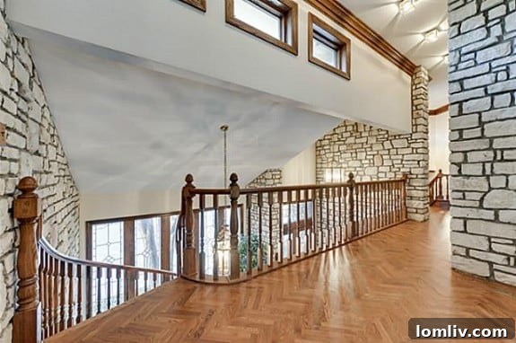 17412 Pauma Valley upper landing - A well-appointed area overlooking the living spaces