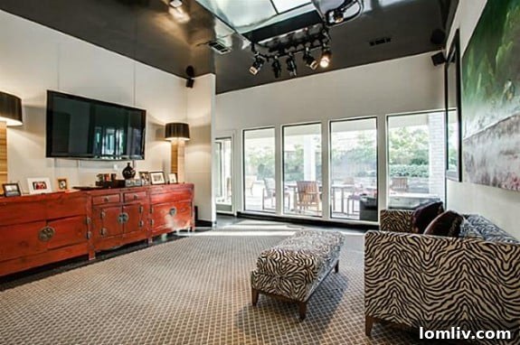 6406 Forest Creek - Spacious Family Room