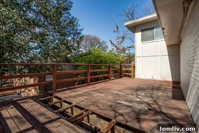 Outdoor Deck with Potential for Hot Tub in 943 Bridget Backyard