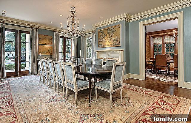 3800-Beverly-dining-room