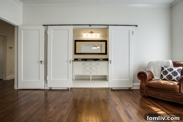 Detail of mosaic tile in bathroom
