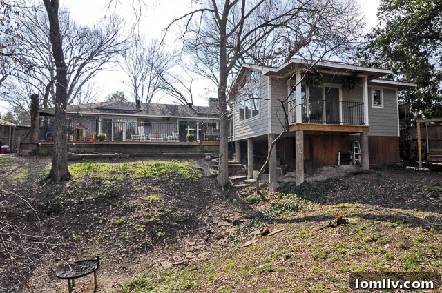 Sunday Six Hundred: From Their Playbook to Ours 3 Expansive Backyard with Lush Greenery and Seating Area