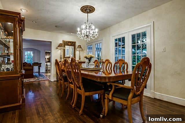 8200-Forest-Hills-Formal-Dining-2