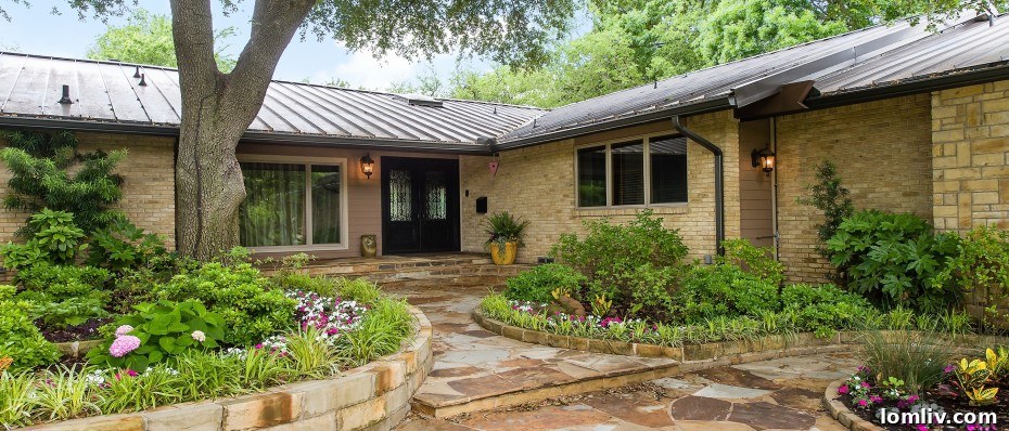 Luxurious Master Bedroom