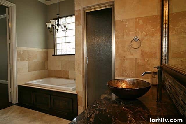 621-Shoreview-Master-bath-2