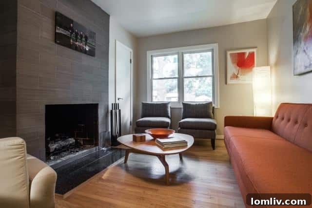 9623 Athlone Modern Study or Additional Living Area with Natural Light