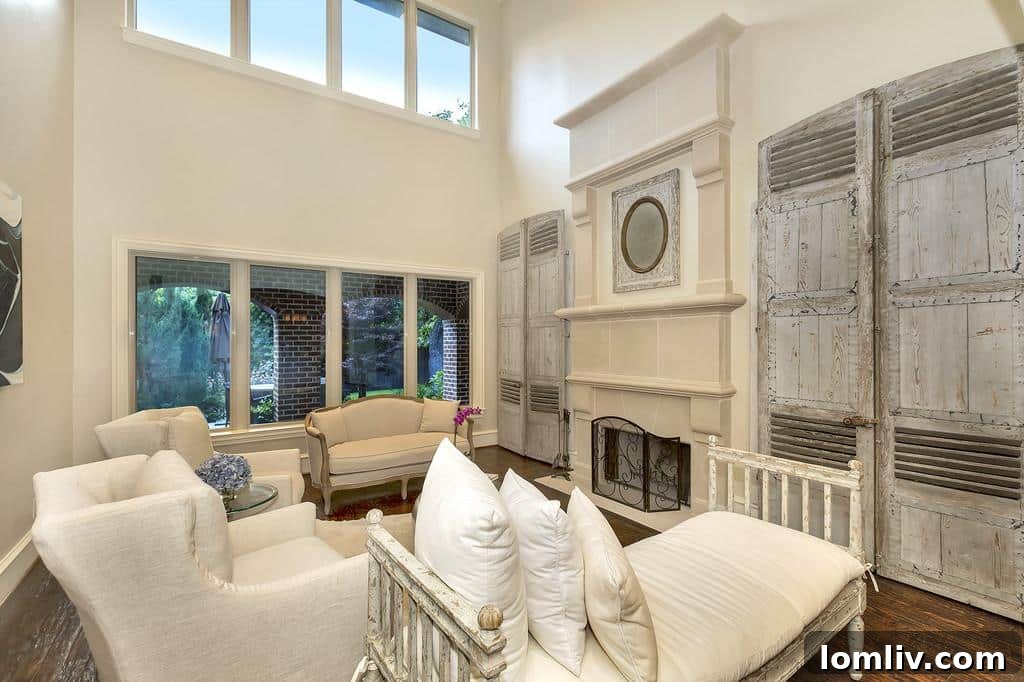 Inviting Lounge Area with Natural Light