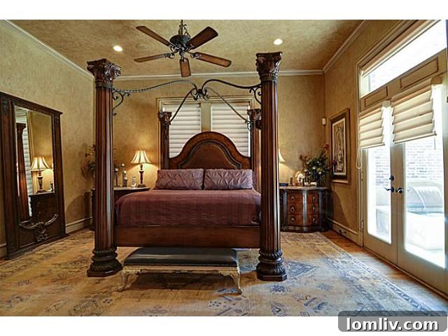 Spacious Primary Master Bedroom with Seating Area