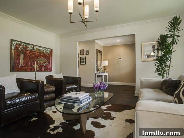 7525 Villanova Living Room 3 - Luxurious and Inviting Space