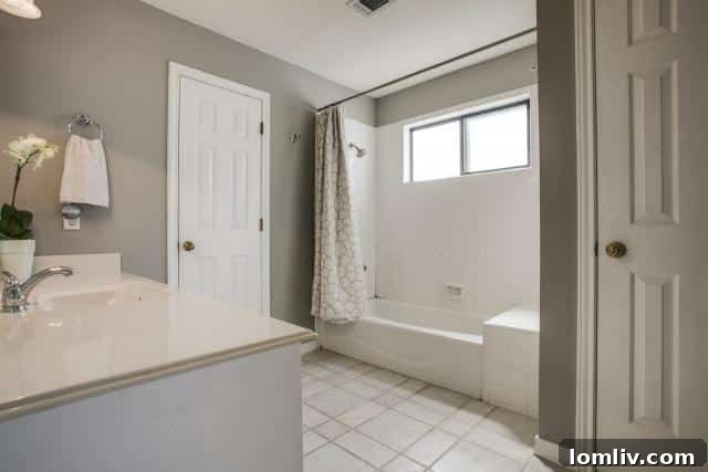 8630-Angora-Master-Bath