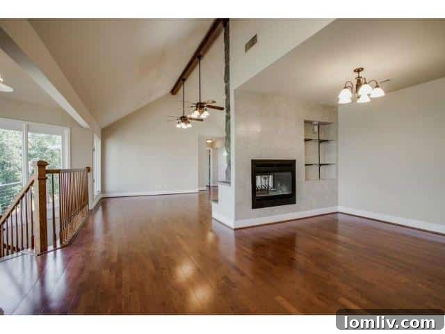 Formal Dining Area with Contemporary Design