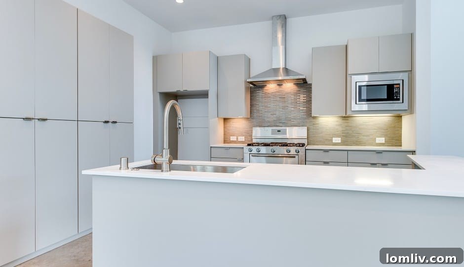 Pinetree Ct 1-4 Living Area