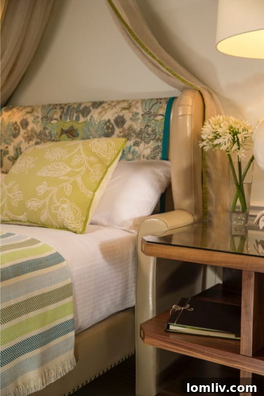 ROOM_AT_LAKE_AUSTIN_SPA__PHOTOGRAPH_BY_STEWART_COHEN-516x774