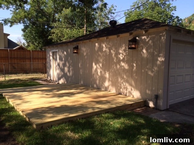 Outdoor Deck Living Space 3762 Park Lane