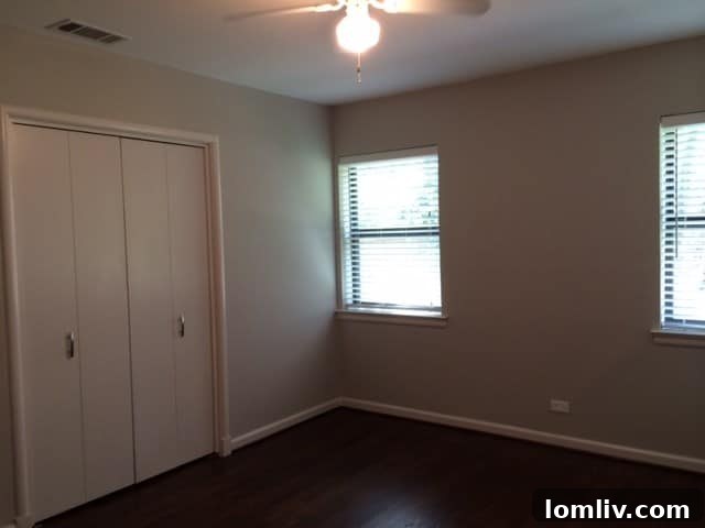 Spacious Master Bedroom 3762 Park Lane