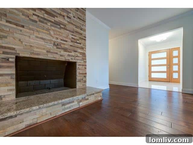 7715 Maplecrest Living Entry - Open Concept Ranch Home