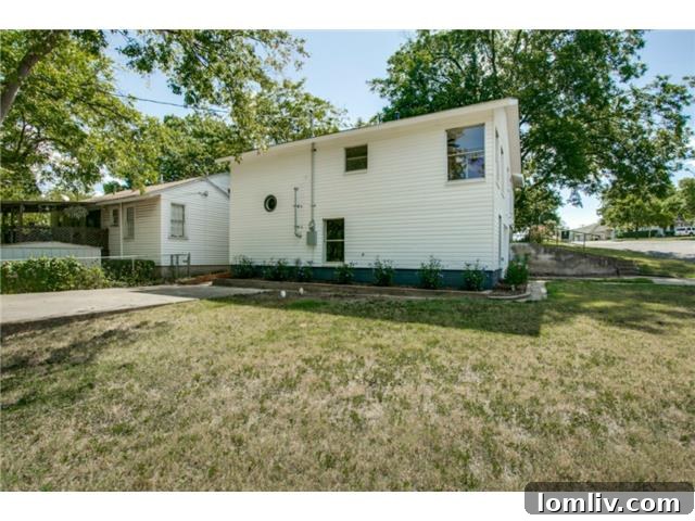 1839 Tennessee Rear View - Expansive Backyard with Renovation Potential