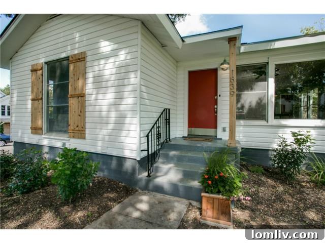 1839 Tennessee Front - Welcoming Entrance of a Renovated Bungalow