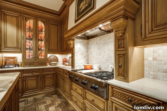 Guest Bedroom or Office Space