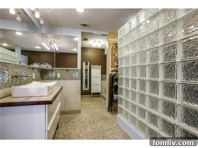 1712-Lakeside-Master-Bath