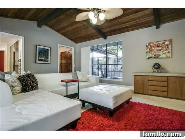 1712-Lake-Side-Living-2