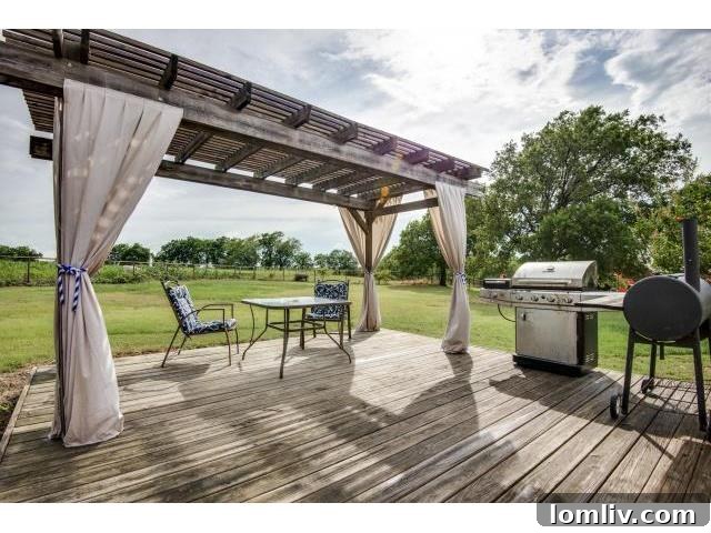 Charming outdoor deck with a pergola, perfect for relaxation and entertaining