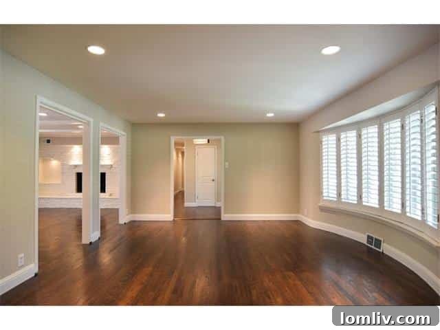 7031-Midbury-Dining - Elegant Dining Area with Enlarged Doorways