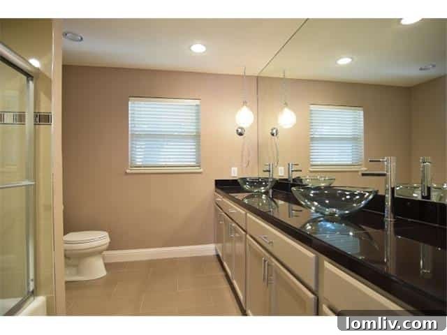 7031-Midbury-Master-Bath-2 - Spacious Master Bath Vanity with Granite Counter