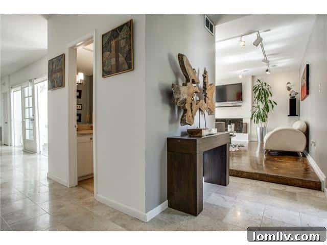 10510 Berry Knoll Entryway